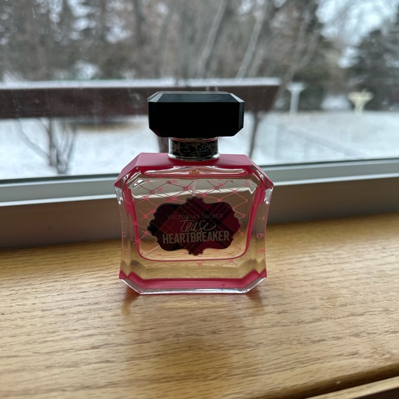 Tease Heartbreaker Victoria Secret Perfume 1.7 FL OZ - Picture 1 of 2